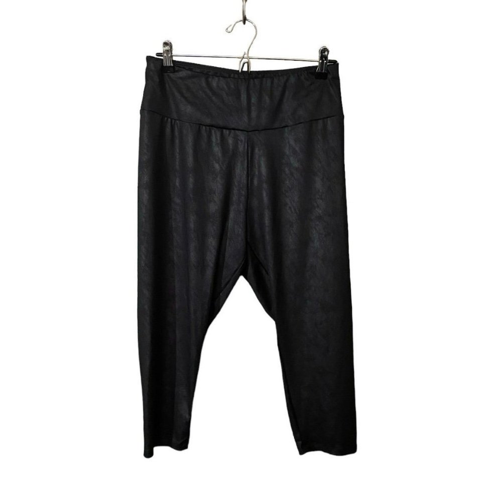 Ava & Viv faux leather crop leggings